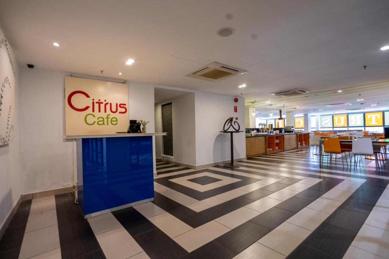 Citrus Hotel Johor Bahru By Compass Hospitality Exterior photo