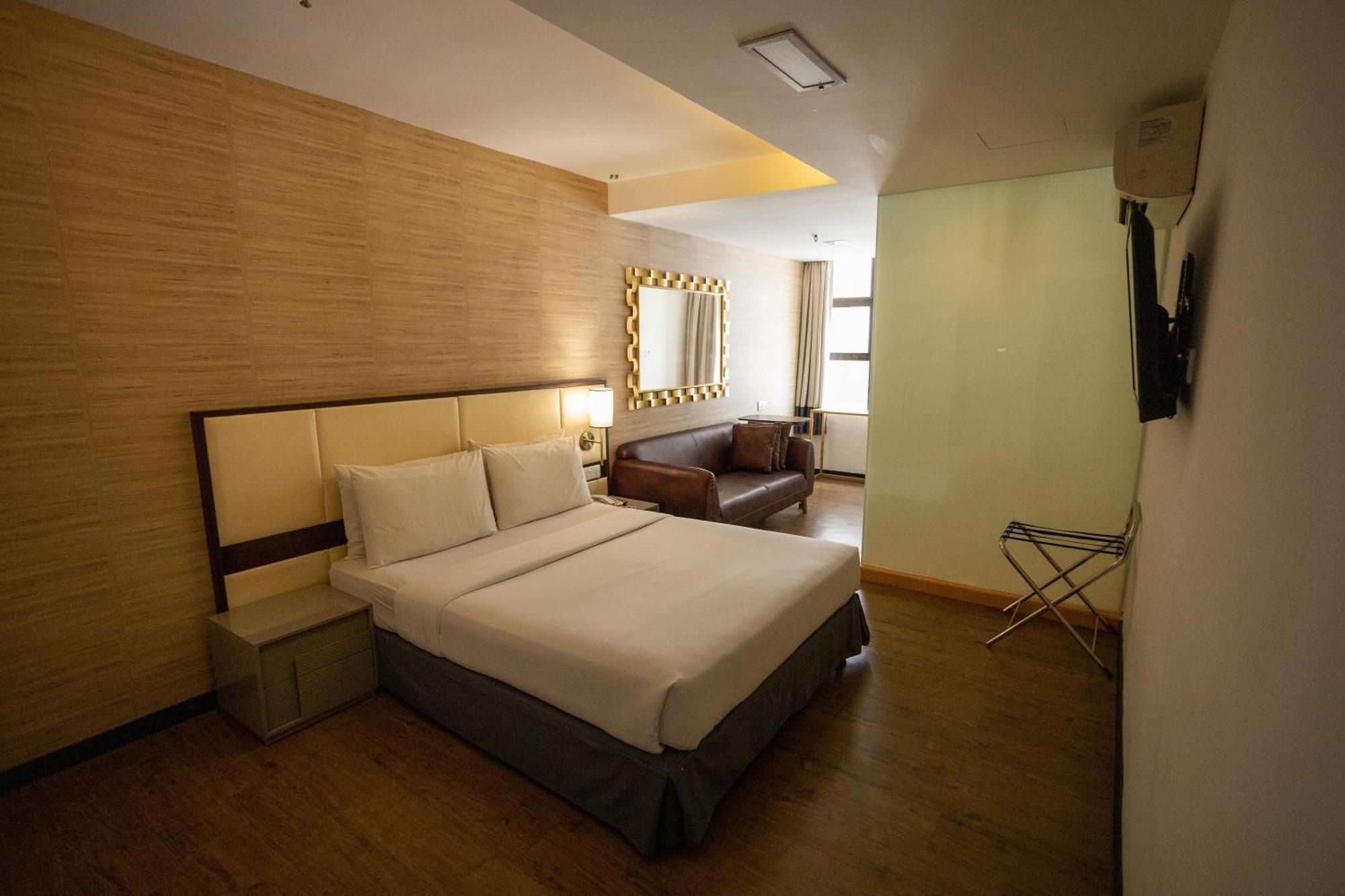 Citrus Hotel Johor Bahru By Compass Hospitality Room photo