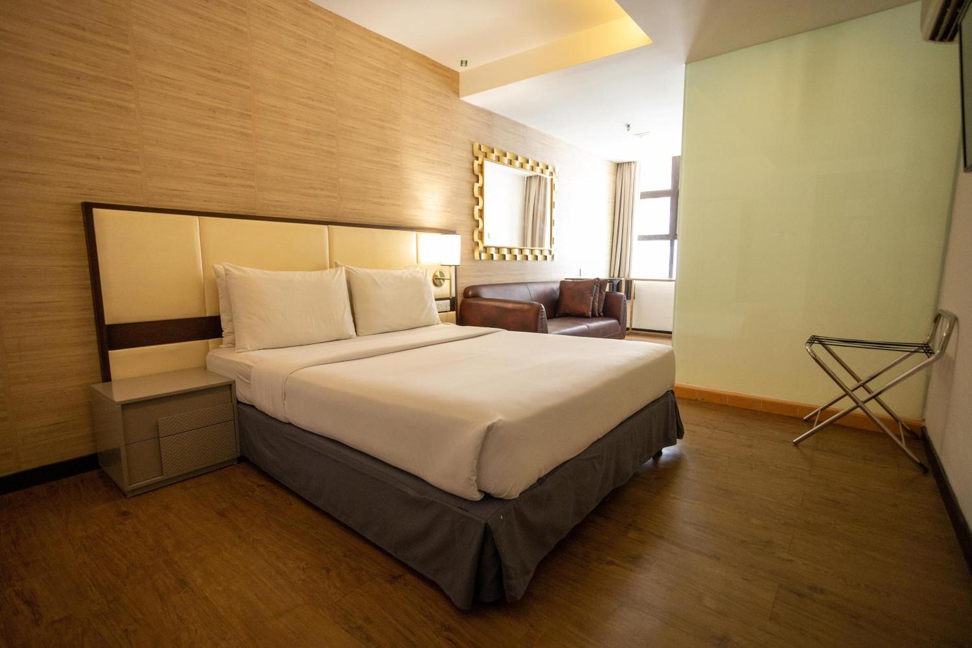 Citrus Hotel Johor Bahru By Compass Hospitality Room photo